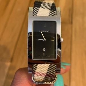 Burberry Signature Nova Check Quartz Watch